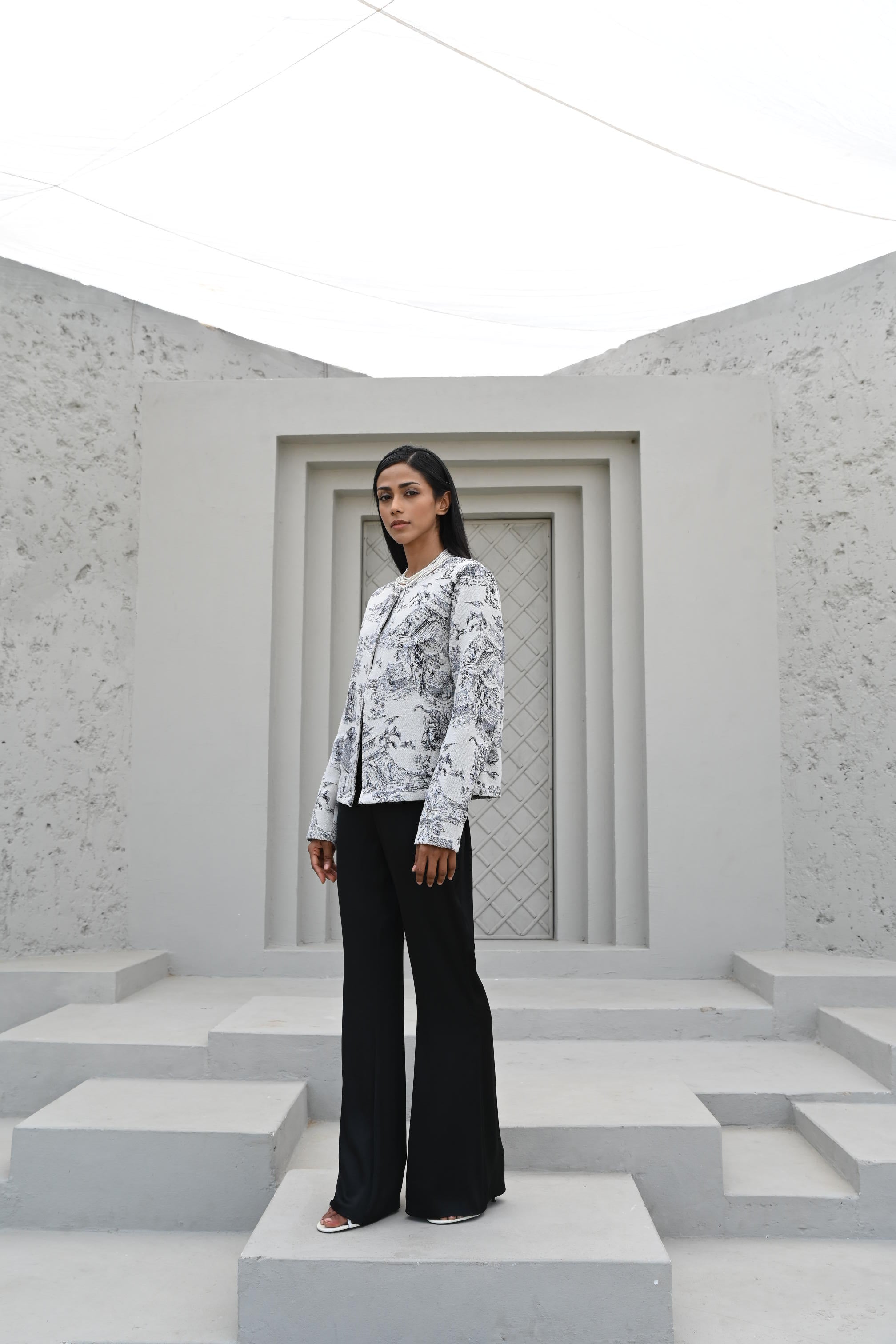 Fitted Asian Village Jacquard Jacket