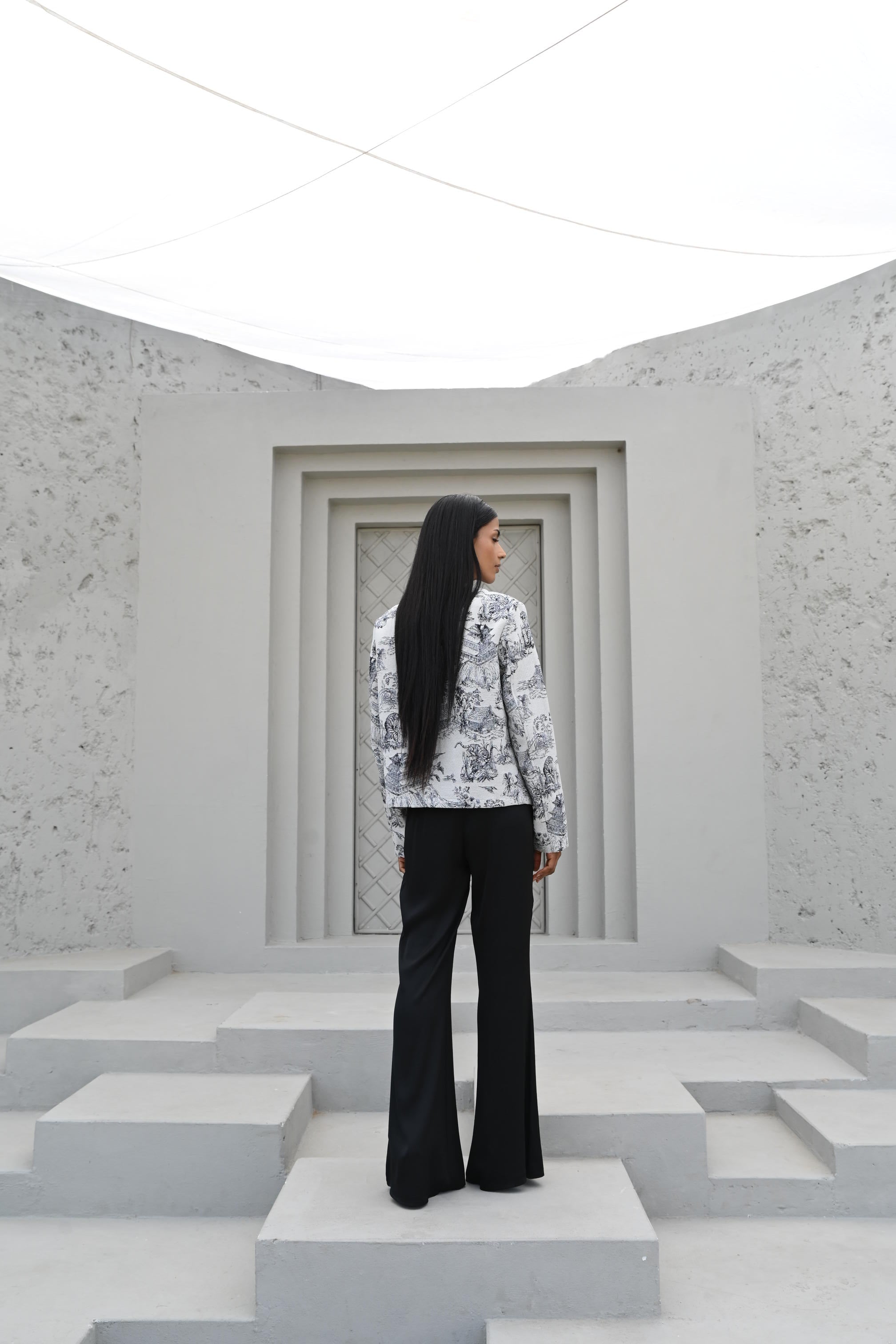 Fitted Asian Village Jacquard Jacket